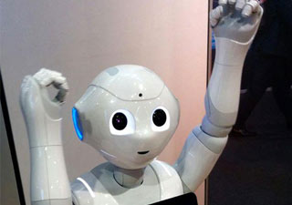一个会对话的智能机器人pepper